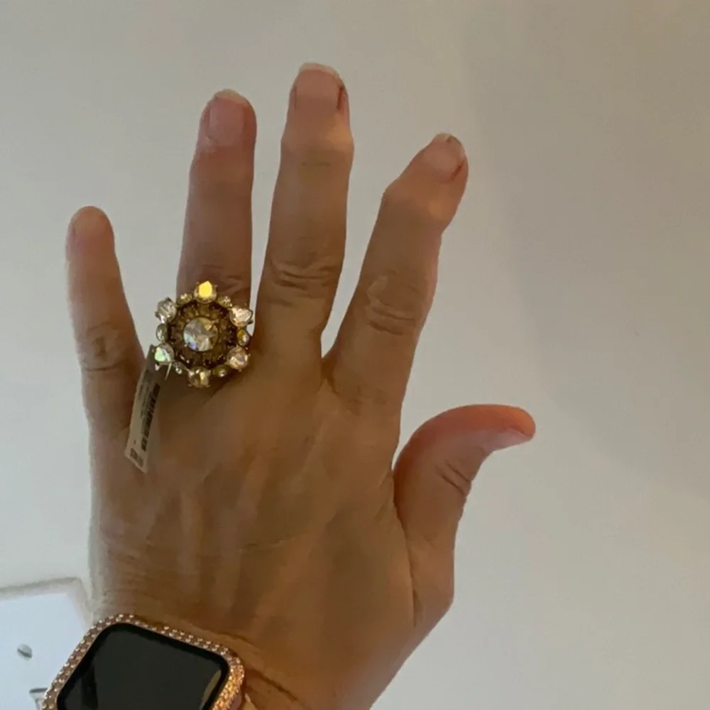 Henri Bendel Cocktail Gold Gem Flower Ring 9 NWT